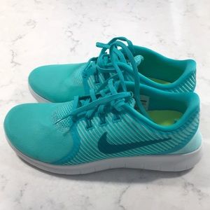 Nike Free Turquoise NEW 8.5